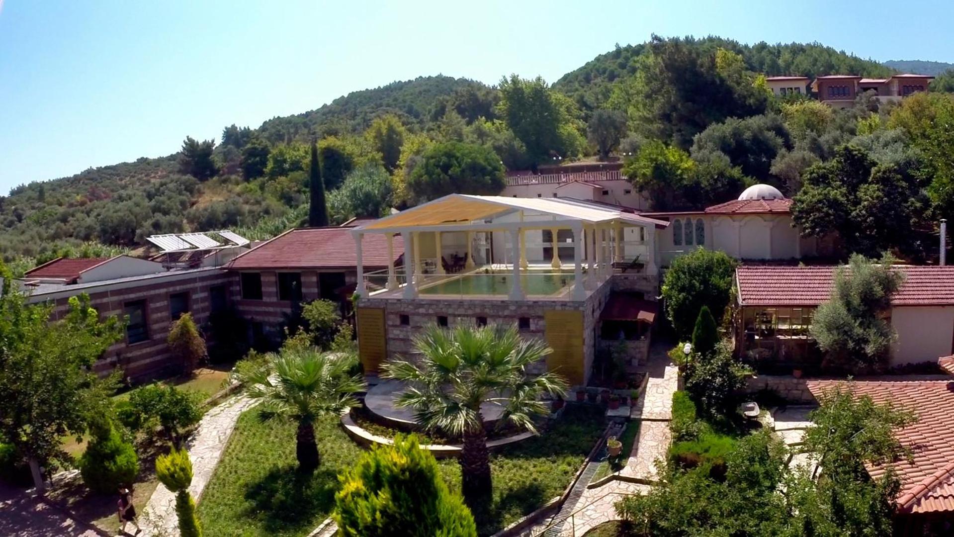 Naturmed Thermal Springs And Health Center *